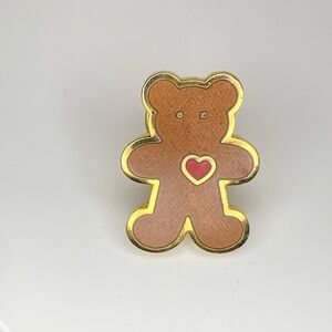 Vintage 1986 Hallmark Teddy Bear Heart Pin